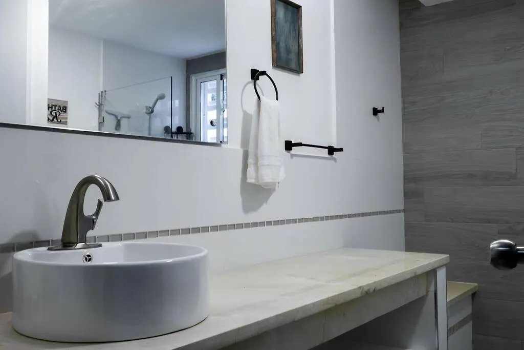 Modern And Quiet Condo In La Romana Dr 0*,